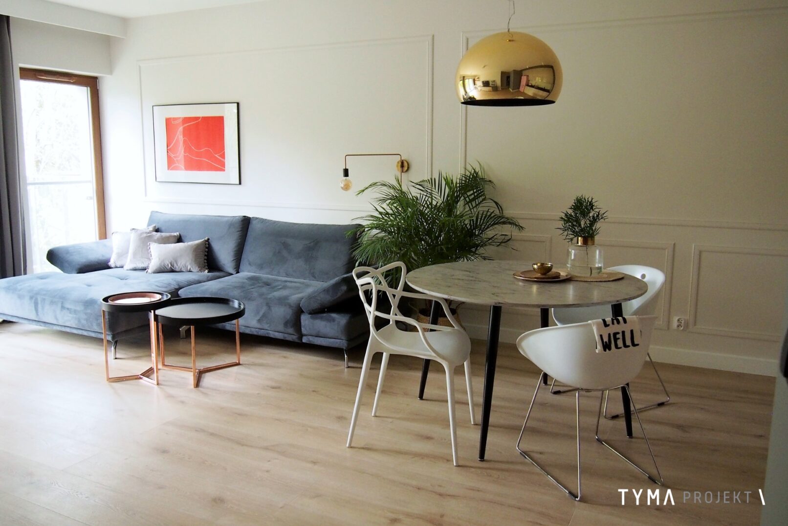 Lampa Fly Kartell, sofa z Sofa&Friends.