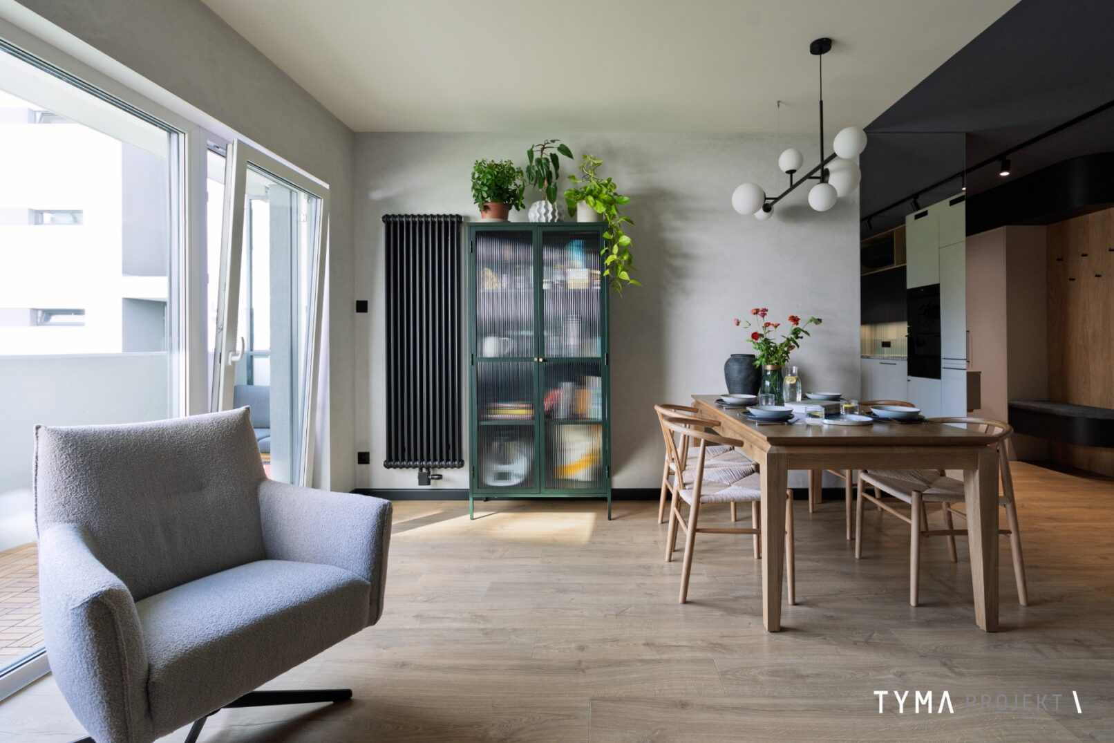 Jadalnia, a w niej grzejni Vasco Ritmo.