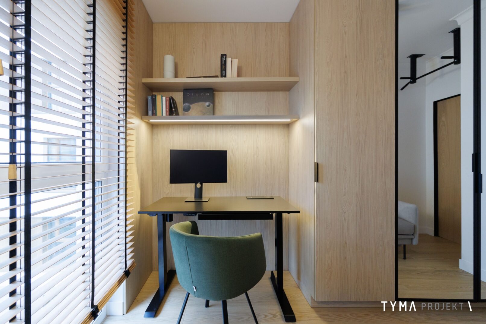 Gabinet w barwach Egger Dąb Casella Jasny.